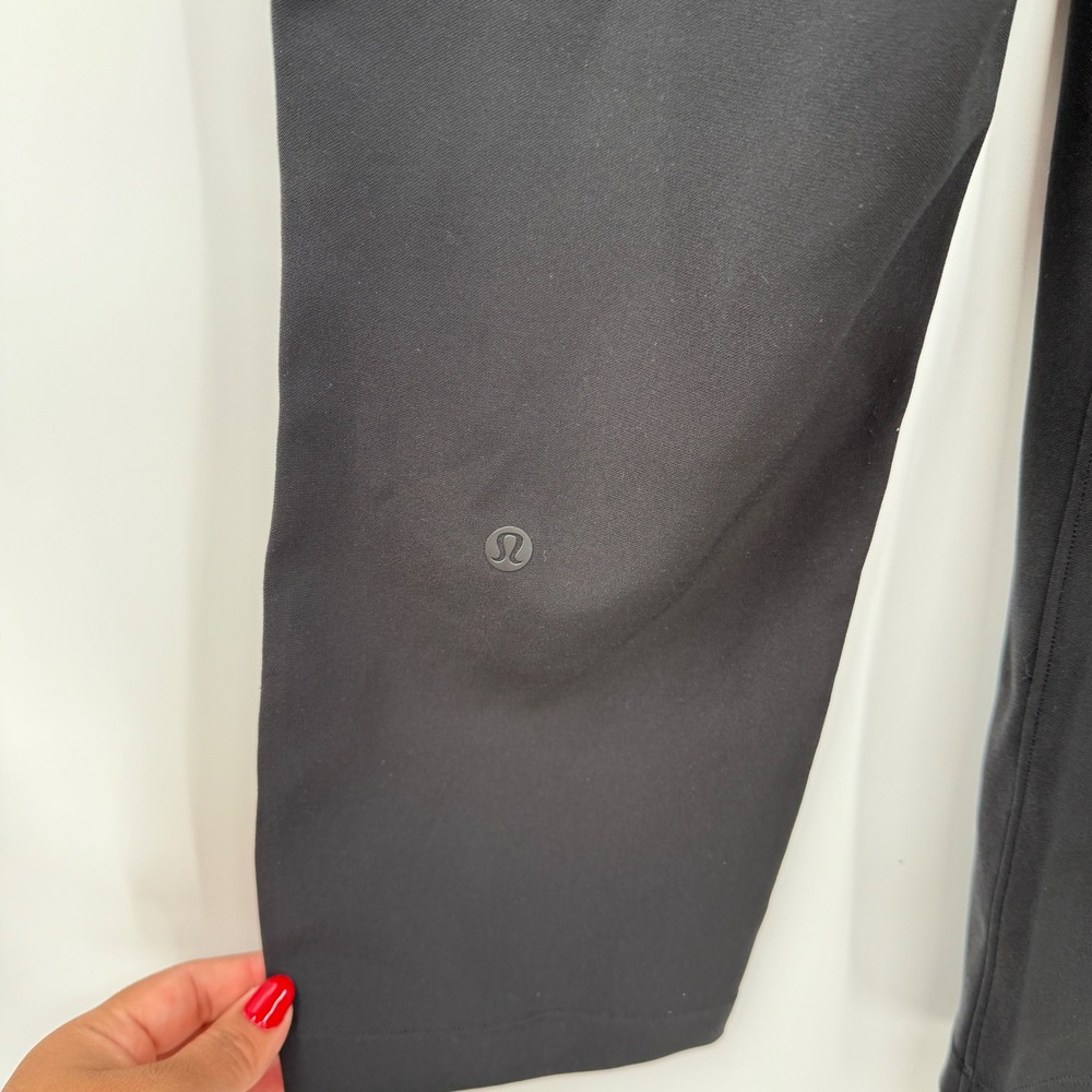 Lululemon On The Fly Crop‎ Pants Woven Black Comfort Athleisure Size 2 - Picture 6 of 10